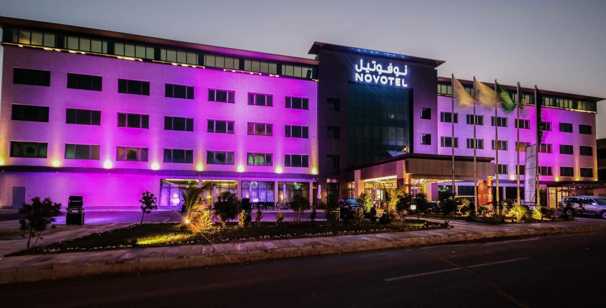 Novotel Yanbu Albahr Exterior photo